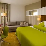 Hotel Blue Waters Club Side