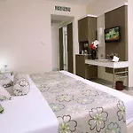 Hotel Blue Waters Club