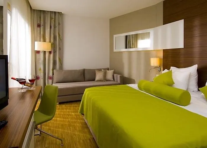 Hotel Blue Waters Club Side