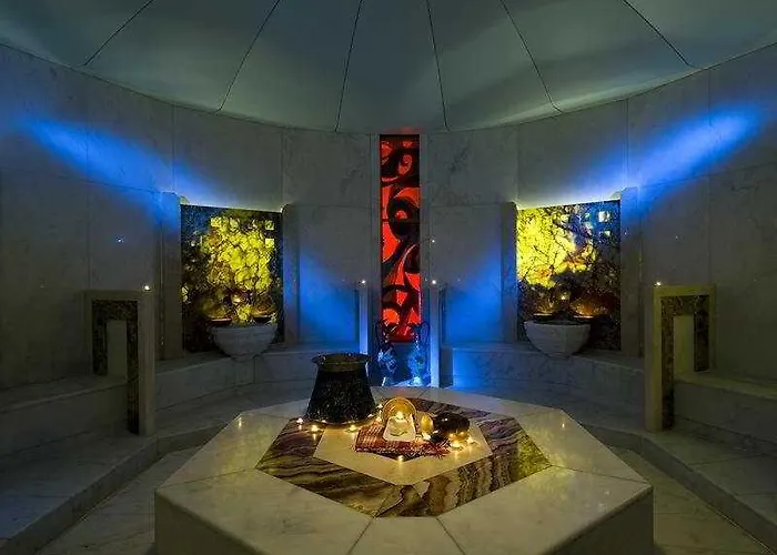 Blue Waters Club Hotel 5*