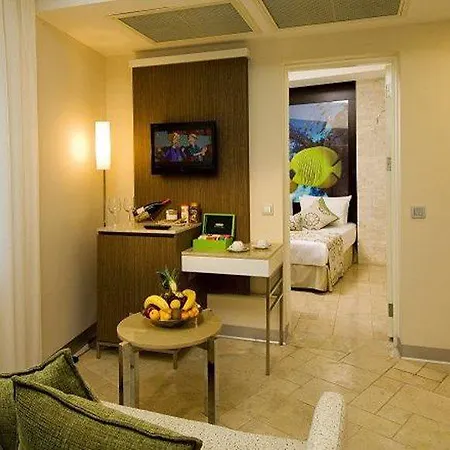 호텔 Blue Waters Club 5*