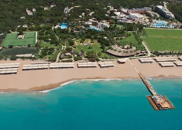 فندق Blue Waters Club 5*