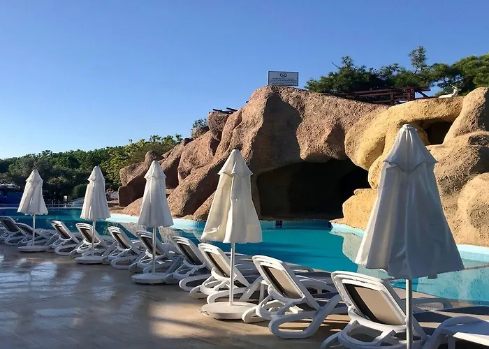 Blue Waters Club فندق