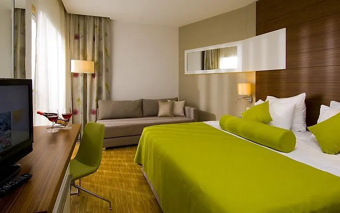 Blue Waters Club מלון סייד