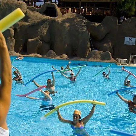 Blue Waters Club Готель